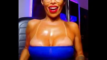 Caught Amateur Black Woman Masturbating