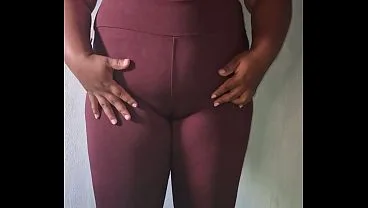 Evangélica usando legging para a academia