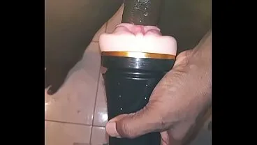 Handjob Heaven S13 E10