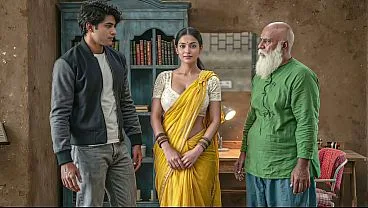 Desi Bahu Wants Big Penis, Husband’s Small Lund