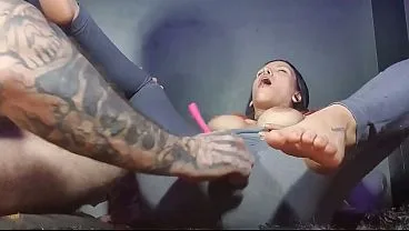 Squirting Show! Amateur Gets Pounded