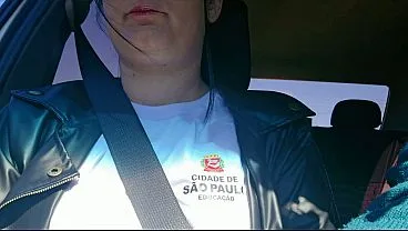 Student Gives Professor a Ride and Car Blowjob