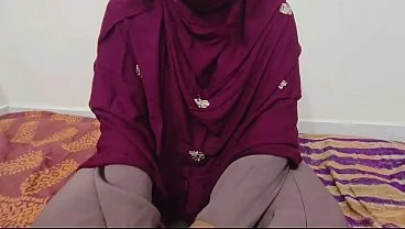 Desi Girlfriend Sees Huge Cock, Gets Hardcore