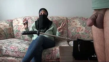 Arab Cuckold Wife Gets Fucked by Machine