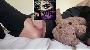 Goth Girl Masturbates Virgin Pussy Amateur Arabian