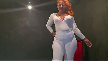 Big Booty Girl Gives Amazing Blowjob Then Takes Black Dick